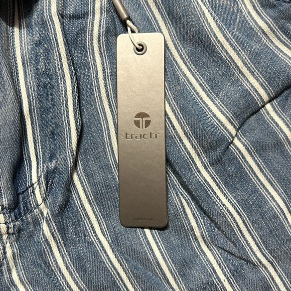 TRACTR Stripped Shorts - Picture 3 of 8